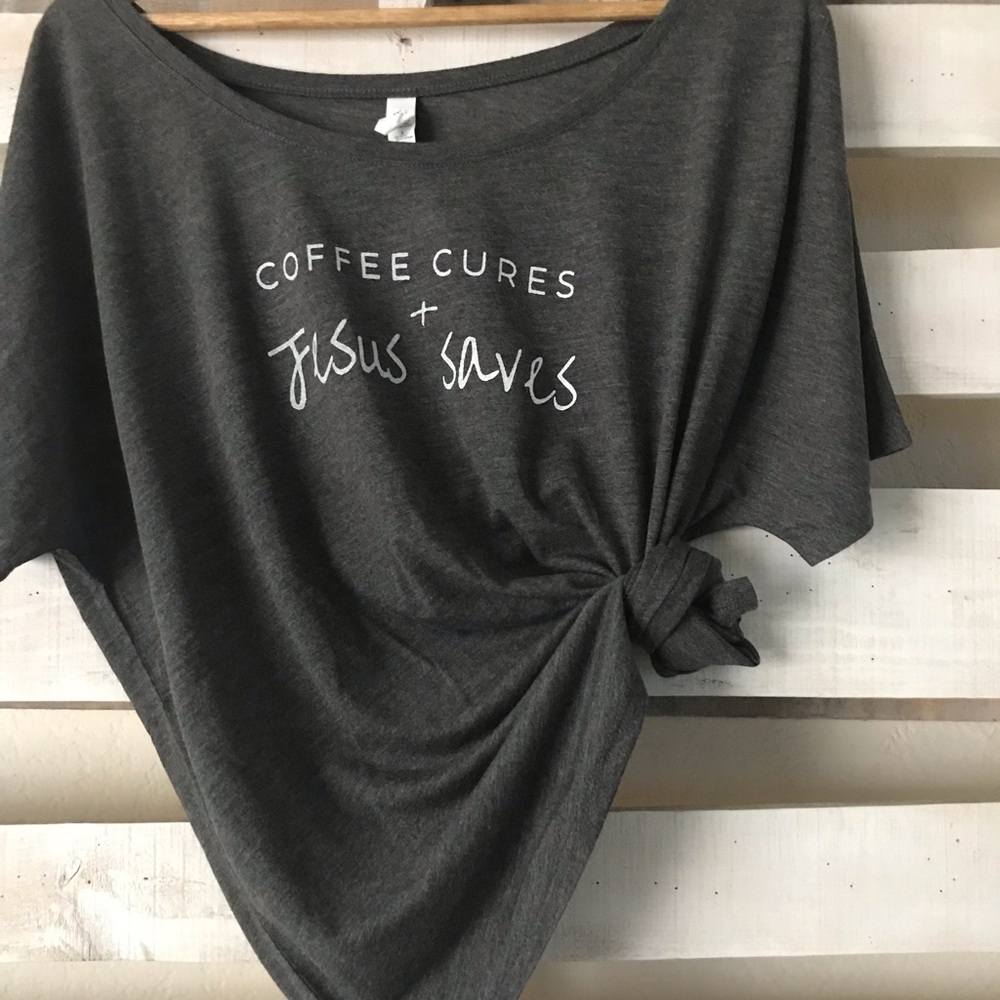 Like new, flowy graphic T-shirt